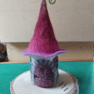 Manóház átmenetes virág kunkori kalappal - otthon & életmód - dekoráció - dísztárgy - Meska.hu