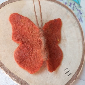 Nappali pávaszem nemez lepke - otthon & életmód - dekoráció - ajtó- és ablak dekoráció - ablakdísz - Meska.hu