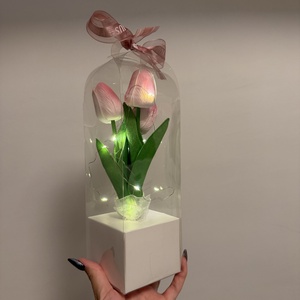 Világító tulipánbox - otthon & életmód - virágdekoráció - virágok - virágbox - Meska.hu