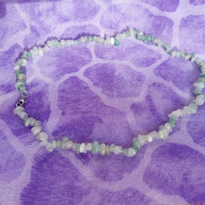 Aventurin ásvány nyaklánc nemesacél kapoccsal - ékszer - nyaklánc - gyöngyös nyaklánc - Meska.hu