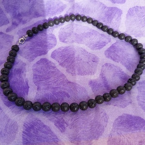 Lávakő ásványnyaklánc nemesacél kapoccsal - ékszer - nyaklánc - gyöngyös nyaklánc - Meska.hu