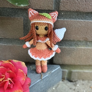 Kitsuna- Egy apró róka szellem amigurumi horgolási minta - Meska.hu