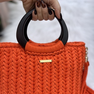 Kézzel készült narancsszínű horgolt kézitáska béléssel - MAANED design - táska & tok - kézitáska & válltáska - alkalmi táska - Meska.hu