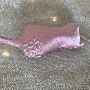 Rózsaszín cicás karácsonyfadísz szett - karácsony - karácsonyi lakásdekoráció - karácsonyfadíszek - Meska.hu