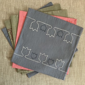  Kézzel hímzett len díszpárna � Tulipa kollekció � modern, minimalista otthon dekor - otthon & életmód - lakástextil - párna & párnahuzat - díszpárna (belsővel együtt) - Meska.hu