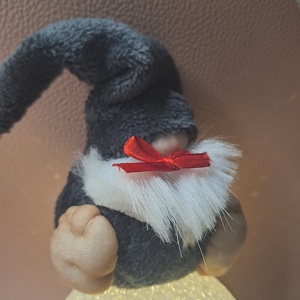 Apró manó tappancsokkal, Játék & Sport, Plüssállat & Játékfigura, Manó, , MESKA