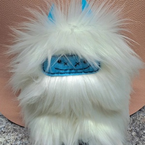 Yeti plüss - Meska.hu