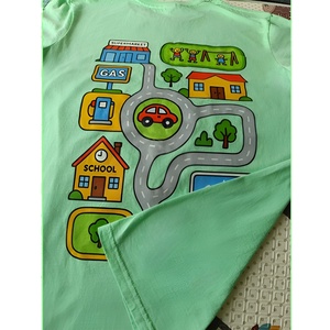 Városmintás póló szülőknek - gyerekszőnyeg ihlette design és játékos élmény - ruha & divat - férfi ruha - póló - Meska.hu