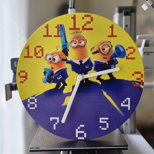 Falióra Minions - Meska.hu