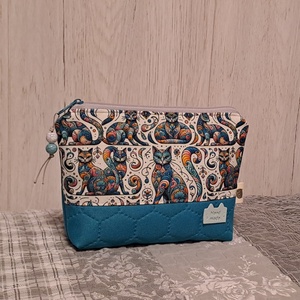 Cicák színesben 2.0  :) neszesszer/sminktáska/irattartó - Meska.hu