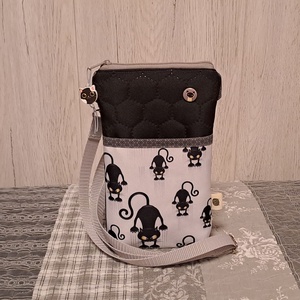 Fekete macsekok 2.0 :) vizhatlan kistáska/mobiltartó/övtáska - Meska.hu