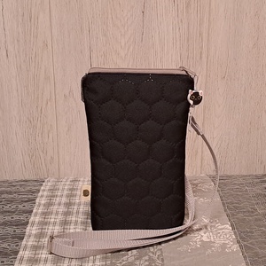 Fekete macsekok 2.0 :) vizhatlan kistáska/mobiltartó/övtáska - táska & tok - kézitáska & válltáska - vállon átvethető táska - Meska.hu