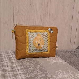 Bee mine :) neszesszer/sminktáska/irattartó - Meska.hu