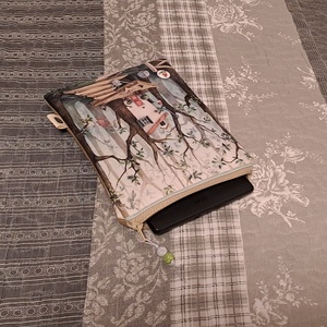 Erdő mélyén házikó :) e-book/notesz tok - táska & tok - ebook & tablet tok - Meska.hu