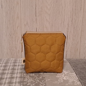 Házikó nyuszival :) neszesszer/sminktáska/betéttartó - táska & tok - neszesszer - Meska.hu