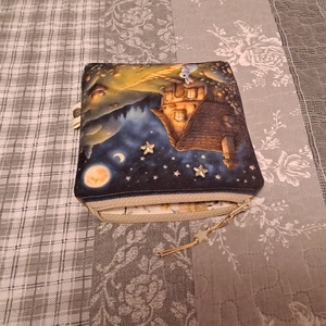 Házikó nyuszival :) neszesszer/sminktáska/betéttartó - táska & tok - neszesszer - Meska.hu