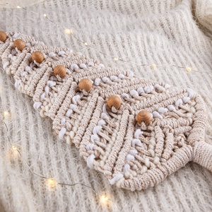 Makramé fenyőfa formájú fali dekoráció, Karácsony, Karácsonyi lakásdekoráció, Karácsonyi lakásdíszek, Csomózás, Újrahasznosított alapanyagból készült termékek, MESKA