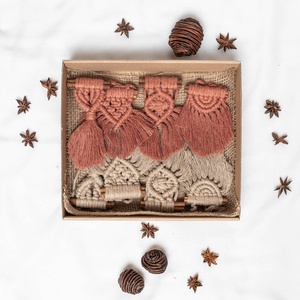Terracotta Brown 8 db-os Makramé Karácsonyfadísz Szett, Otthon & Életmód, Dekoráció, Fali és függő dekoráció, Függődísz, Csomózás, MESKA