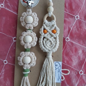 Makramé bohó baglyos nyaklánc és virágos táskadísz szett, Táska & Tok, Kulcstartó & Táskadísz, Táskaakasztó, Csomózás, Újrahasznosított alapanyagból készült termékek, MESKA