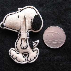 Snoopy kitűző -  - Meska.hu