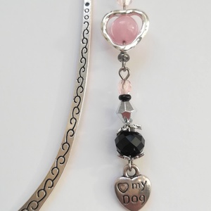 Kutyás ezüst színű könyvjelző, <3 my dog charm-mal, rózsaszín-fekete-ezüst gyöngyökkel - Meska.hu