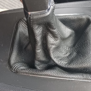 Opel Zafira B bőr váltószoknya, Otthon & Életmód, Autó, Autós váltószoknya, Varrás, Opel Zafira B gépjárművekhez készült váltószoknya

Anyaga: marhabőr
Kérhető más színben is.
Varrás ..., MESKA