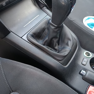 Skoda Octavia MK2 bőr váltószoknya - Meska.hu