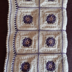 Horgolt lila virágos babatakaró - otthon & életmód - babaszoba, gyerekszoba - Meska.hu