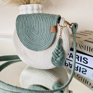 Crossbody kör alakú táska  - stílusos kistáska akár más színben is , Táska & Tok, Kézitáska & válltáska, Vállon átvethető táska, Varrás, MESKA