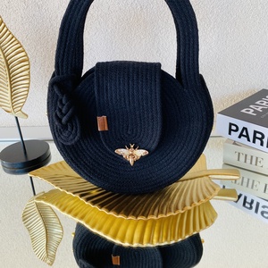 Elegáns női táska szegecsekkel - bármilyen színben  - táska & tok - kézitáska & válltáska - vállon átvethető táska - Meska.hu