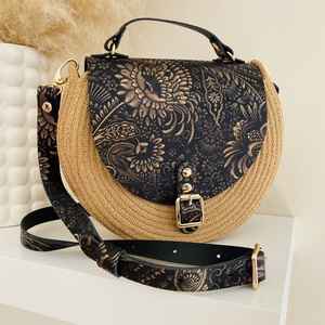 Különleges női táska, valódi bőr kiegészítőkkel - táska & tok - kézitáska & válltáska - vállon átvethető táska - Meska.hu