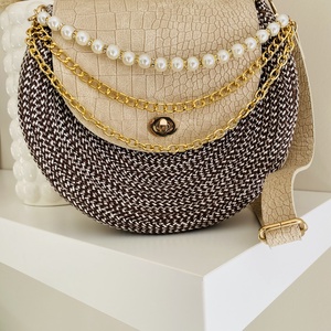 Női crossbody táska - különleges kézműves táska barna és krm színben - táska & tok - kézitáska & válltáska - vállon átvethető táska - Meska.hu