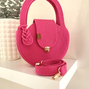 Kézben és vállon is hordható fukszia színű körtáska  - stílusos kistáska akár más színben is  - Meska.hu