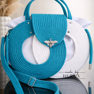 Különleges női táska - Egyedi táska választható színekben, Táska & Tok, Kézitáska & válltáska, Vállon átvethető táska, Varrás, MESKA