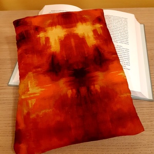 AKCIÓS (kisebb anyaghiba miatt) tüzes ölelhető könyvtok - Meska.hu