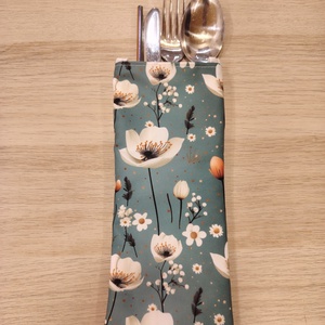 Virágos evőeszköz tartó - táska & tok - uzsonna- & ebéd tartó - evőeszköz tartó - Meska.hu