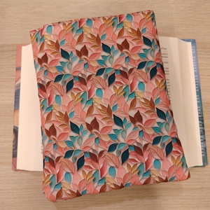 Vízhatlan ölelhető könyvtok (rózsaszín leveles) , Könyv & Zene, Könyvtok, Varrás, MESKA