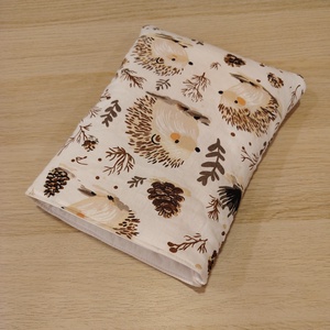 Sünis ölelhető könyvtok  - otthon & életmód - papír, írószer - könyv- és füzetborító - Meska.hu