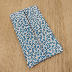 Szivecskés zsepitartó, Táska & Tok, Pénztárca & Más tok, Zsebkendőtartó tok, Varrás, MESKA