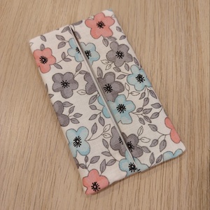 Virágos zsepitartó, Táska & Tok, Pénztárca & Más tok, Zsebkendőtartó tok, Varrás, MESKA