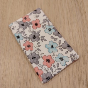 Virágos zsepitartó - táska & tok - pénztárca & más tok - zsebkendőtartó tok - Meska.hu