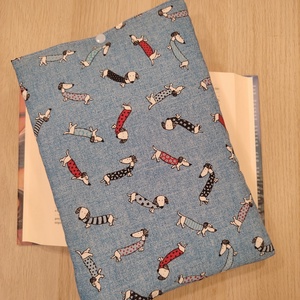 Nagy zárható könyvtok/ tablet tok  ( tacsi ) , Otthon & Életmód, Papír, írószer, Könyv- és füzetborító, Varrás, MESKA