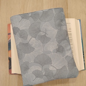 Ginkgo ölelhető könyvtok, Otthon & Életmód, Papír, írószer, Könyv- és füzetborító, Varrás, MESKA