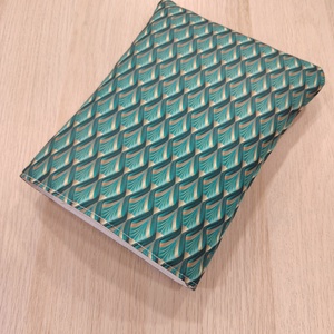 Vízhatlan ölelhető könyvtok ( páva ) - könyv & zene - könyvtok - Meska.hu