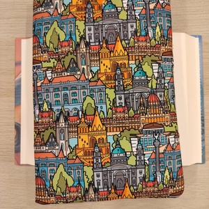 Nagy zárható vízhatlan könyvtok/tablet tok (Budapest)  - Meska.hu