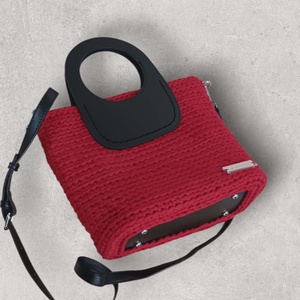 Meggypiros színű válltáska, kézitáska - táska & tok - kézitáska & válltáska - válltáska - Meska.hu