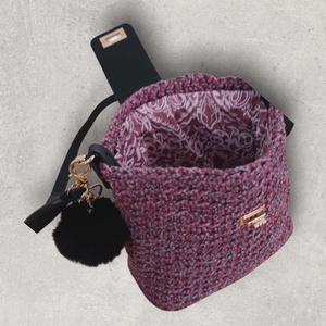 Bordó cirkás horgolt válltáska - táska & tok - kézitáska & válltáska - válltáska - Meska.hu