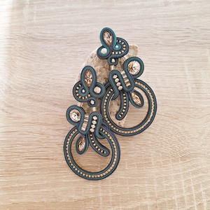 Elegáns sujtás fülbevaló - Meska.hu