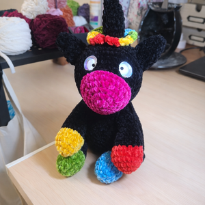 Plüss unikornis , Otthon & Életmód, Dekoráció, Asztal és polc dekoráció, Asztaldísz, Horgolás, MESKA