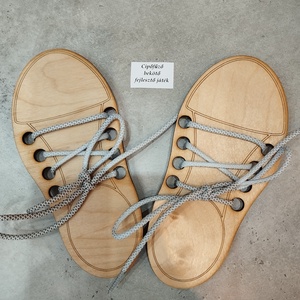 Cipőfűző bekötő fejlesztő játék  - Meska.hu